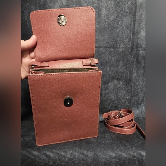 Matt & Nat Vintage Thessa Vegan Pink Crossbody Bag - Picture 9 of 16